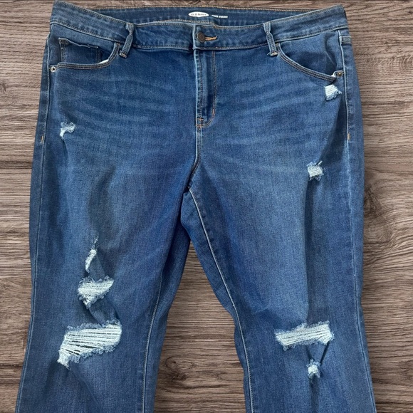Old Navy Women's power straight Distressed Blue Jeans size 18 petite - Picture 2 of 9